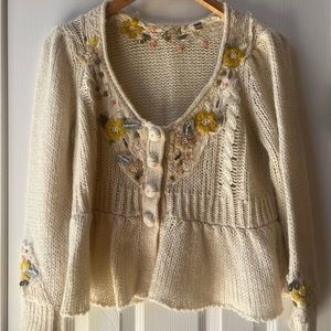 Knitted Knotted Anthropologie ivory embroidered lace pearls cardigan large